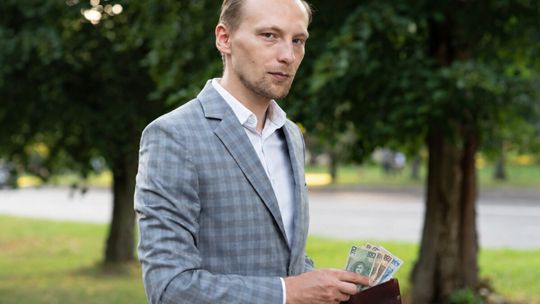 Państwo wyda 2,7 mld zł dziennie. Tyle trafi do naszych portfeli