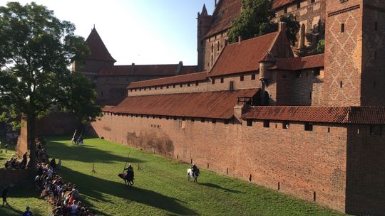 Pod murami znów rycerze i... turyści. Za nami dziewiętnaste Oblężenie Malborka