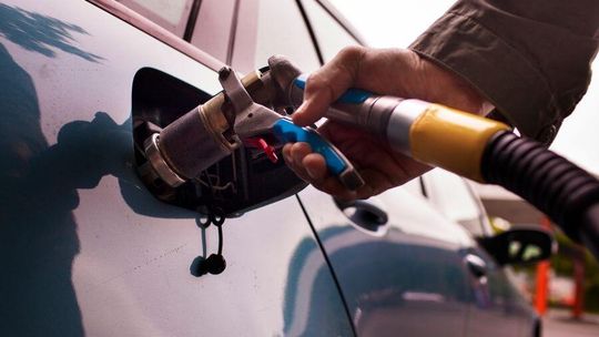Polacy liczą koszty. Samochody z LPG znikają z rynku