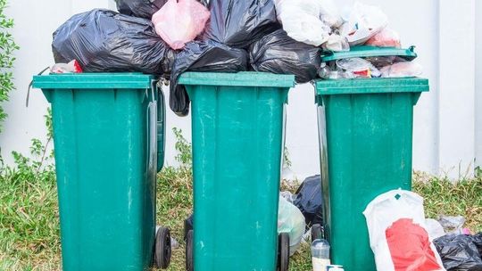 Polacy toną w śmieciach. Produkujemy ich coraz więcej