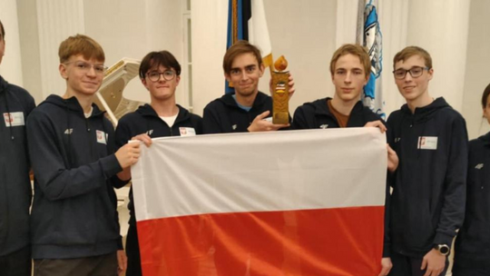 Polacy zdeklasowali młodych matematyków z innych krajów