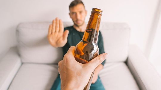 Polak zaczął pić inaczej. Już nie upija się w trupa