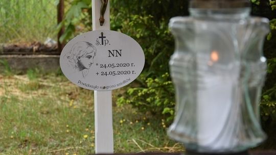 Policja wraca do sprawy porzuconych zwłok noworodka ze Starogardu Gdańskiego. Za udzielenie istotnych informacji, przewidziano nagrodę pieniężną