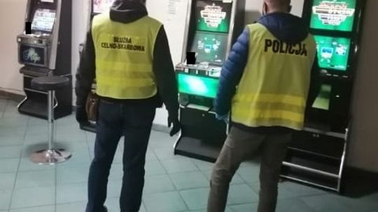 Powiat malborski: Pół miliona złotych kary dla właściciela nielegalnych automatów