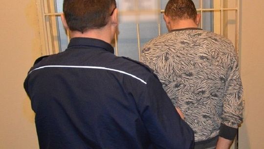 Powiat tczewski: 34-latek kierował bez uprawnień i miał przy sobie amfetaminę