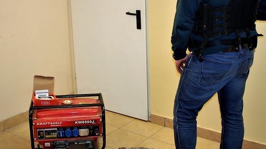 Powiat tczewski: Zatrzymano włamywaczy. Okradali hale magazynowe i domy