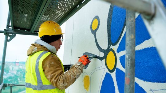 Powstaje mural inspirowany haftem kociewskim