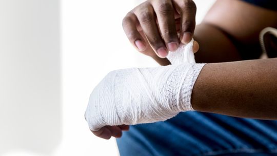 Praktyczne zastosowanie kompresów włókninowych