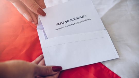 Prezes PiS przesuwa wybory samorządowe. Wójtowie i burmistrzowie porządzą dłużej