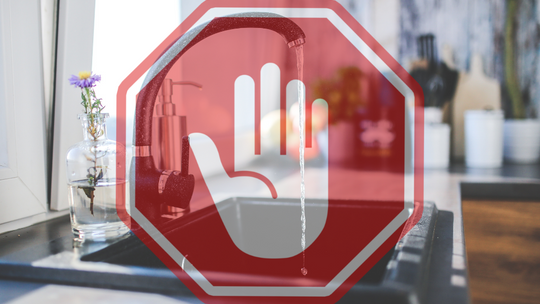 Problem z wodą w Gminie Pszczółki. Brak przydatności do spożycia w Pszczółkach, Kolniku i Rębielczu