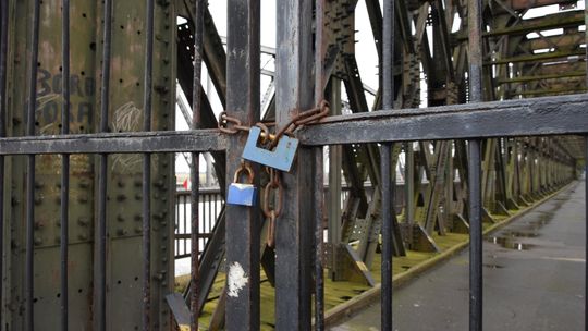 Przemyślana ekspozycja przęseł ESTB i walka o 30 milionów złotych