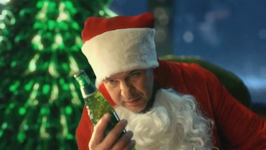 Reklama z kontrowersją. Emisje spotu z mikołajem mają być natychmiast wstrzymane