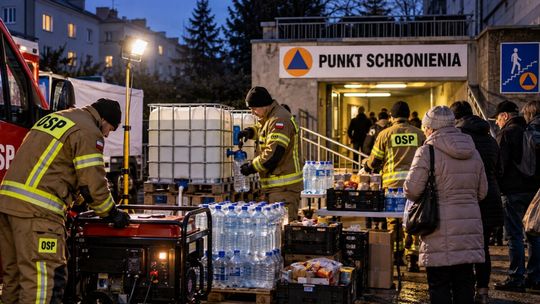 Schron, woda, prąd w każdej gminie. Rusza program za miliardy złotych