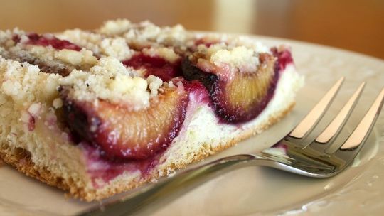 Sezon na śliwki - trzy proste przepisy (schab, ciasto i kompot)