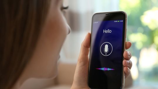 Siri wciąż nie mówi po polsku. Premier rozmawiał o tym z Apple