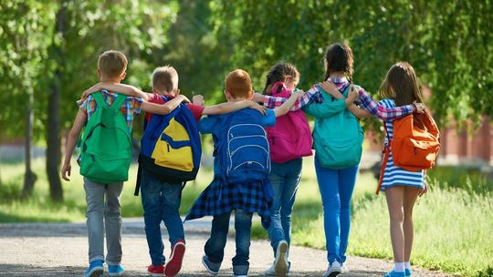 Spór o nadgodziny nauczycieli. „Pani dyrektor powiedziała, że wycieczek może już nie być”