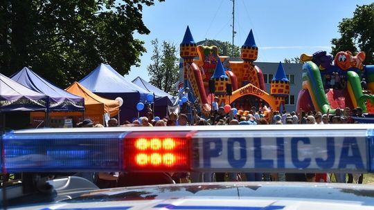 Starogard Gdański: Policjanci i strażacy dla dzieci. Służby zapraszają na festyn