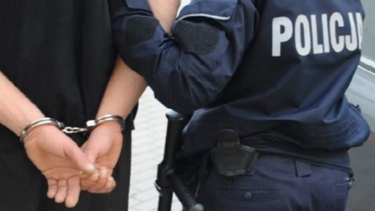 Starogard Gdański: Ścigany listami gończymi posługiwał się cudzym prawem jazdy