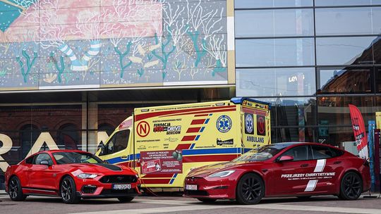Supersamochody w służbie dzieciom, czyli motoryzacyjna akcja charytatywna w Trójmieście