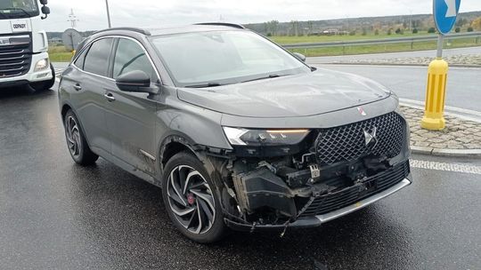 Swarożyn: zderzenie dwóch osobówek, ruch wahadłowy