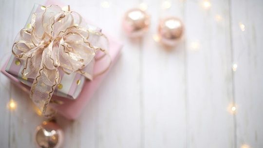 Święta blisko a ty nie masz prezentu? Sprawdź, co kupić dla Niej!