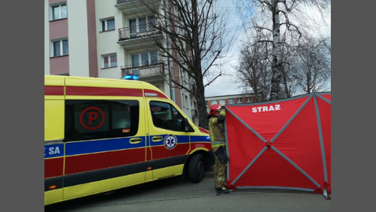 Tczew: 70-letni mężczyzna zasłabł na ulicy Konarskiego, nie udało się go uratować