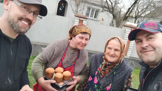 "Tczew dla Buczy". Tomasz i Łukasz rozdali pomoc humanitarną i wracają do domu