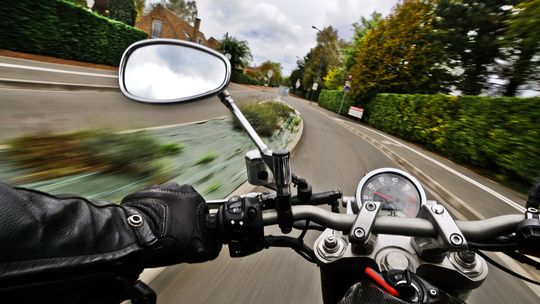 Tczew: Motocyklista przekroczył prędkość. Jechał 114 km/h w terenie zabudowanym