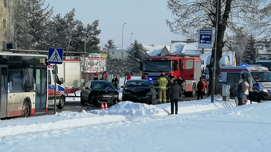 Tczew: Zderzenie samochodów na Jagiellońskiej. Policja apeluje o ostrożność! 