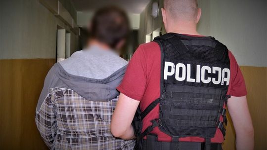 Tczew: Złodzieje czekolad znowu w akcji. Na przekąskę ukradli też bagietkę