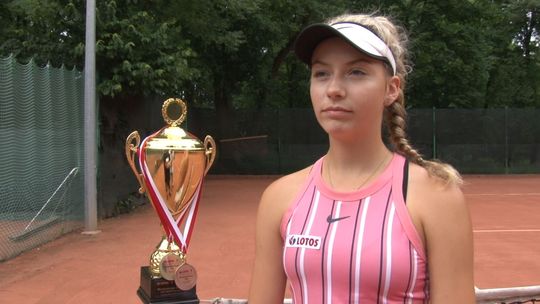 Tenis ziemny: Daria Górska nie zwalnia tempa