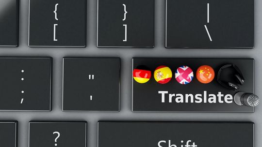 Tłumacz angielskiego – dlaczego warto skorzystać z jego usług, nawet jeśli znamy język?