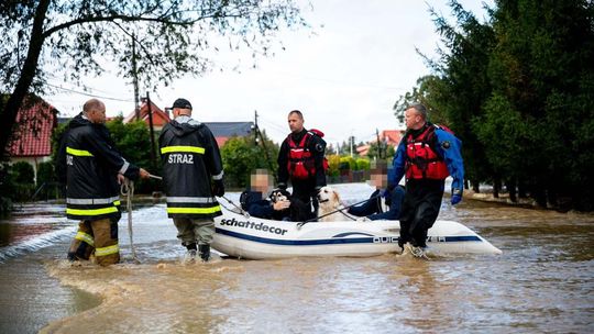 Trwa walka o Nysę, Opole drży, Wrocław czeka na wielką wodę