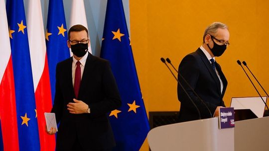 Tylu zakażeń jeszcze nie było. Morawiecki i Niedzielski ogłosili nowe zasady 