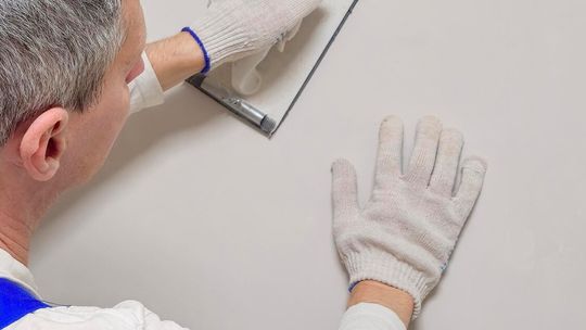 Tynk akrylowy czy silikonowy ? czym różnią się materiały elewacyjne?