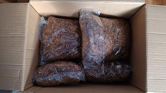 Tczew: Kupił przez Internet nielegalny tytoń. Teraz ma problem