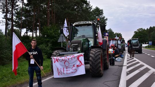 Utrudnienia na drodze krajowej nr 22. Rolnicy blokują dojazd do Starogardu Gdańskiego