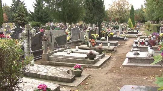 Wiemy czy na cmentarzu doszło do zbezczeszczenia ludzkich szczątków