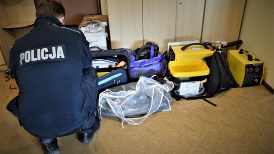 Włamania w powiecie tczewskim. W Gniewie wybita szyba, w Tczewie obrabowane kontenery firmowe i prywatne piwnice