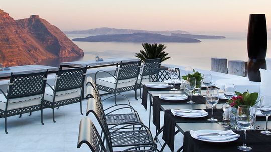 Włoskie meble ogrodowe - dlaczego warto je wybrać?