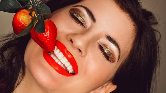 Wszystko, co warto wiedzieć o wybielaniu zębów w trakcie leczenia ortodontycznego