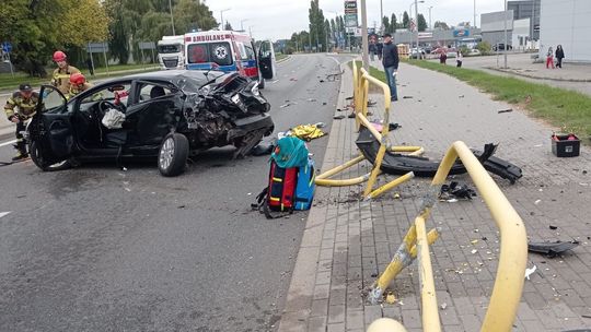 Wypadek na alei Solidarności w Tczewie. Jedna osoba poszkodowana
