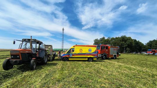 Wypadek podczas prac polowych w Narkowach