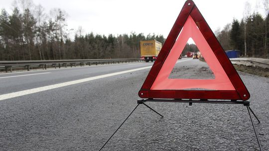 Wypadek w Stanisławiu. Jedna osoba zabrana do szpitala