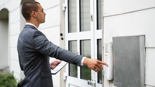 Zarabiasz najniższą krajową? Komornik będzie mógł ją zająć