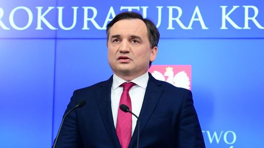 Zbigniewowi Ziobrze grozi do 30 lat więzienia. Prokuratura obawia się, że ucieknie