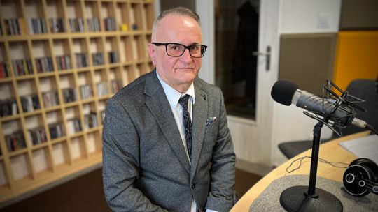 Ortografia na nowych zasadach. Profesor Zenon Lica tłumaczy najważniejsze zmiany [ROZMOWA]