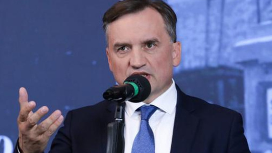 Ziobro z azylem politycznym na Węgrzech. „Jest skończony politycznie”