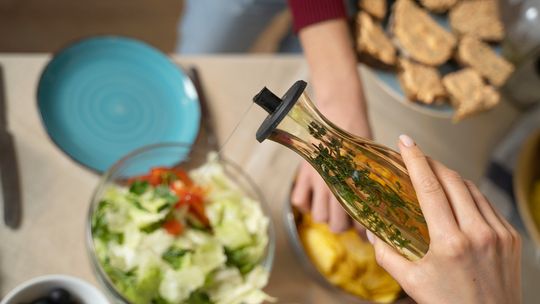 Zrównoważona dieta - rola nienasyconych kwasów tłuszczowych w odżywianiu