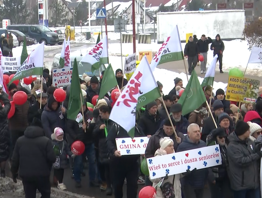 "Jak będzie trzeba, to też pojedziemy do Warszawy": Mieszkańcy protestowali przeciwko poszerzaniu granic miasta